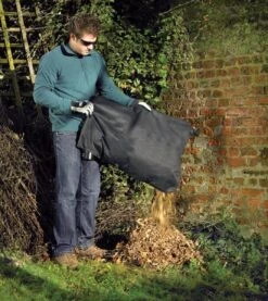 Black & Decker BLACK+DECKER GW3030-QS Bladblazer - 3000W - 50L Opvangbak - 16:1 Volumereductie 19 Black & Decker BLACK+DECKER GW3030-QS Bladblazer - 3000W - 50L Opvangbak - 16:1 Volumereductie -Gardena Verkoopwinkel 1070x1200