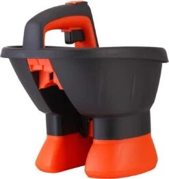 FUXTEC Strooier - Universele Handstrooier - Zoutstrooier - Kunstmeststrooier - Werkt Op Batterijen (geleverd Zonder Batterij) - FX-US270 7 FUXTEC Strooier - Universele Handstrooier - Zoutstrooier - Kunstmeststrooier - Werkt Op Batterijen (geleverd Zonder Batterij) - FX-US270 -Gardena Verkoopwinkel 1131x1200 3