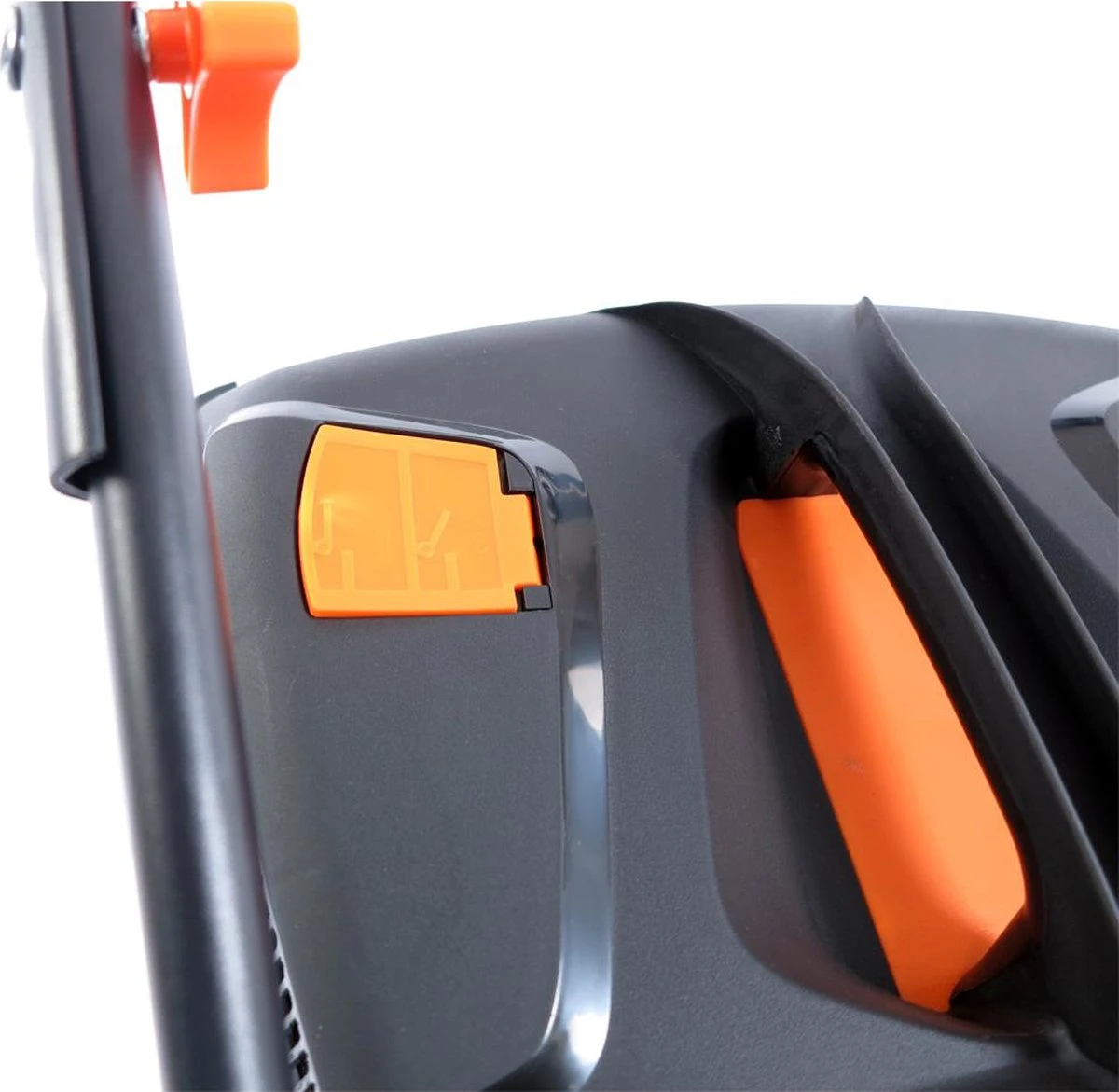 FUXTEC Grasmaaier Benzine - 46cm - Zelfrijdend / Zelftrekkend / Achterwielaandrijving - Mulchfunctie - Opvangbak 50L - FX-RM4646 6 FUXTEC Grasmaaier Benzine - 46cm - Zelfrijdend / Zelftrekkend / Achterwielaandrijving - Mulchfunctie - Opvangbak 50L - FX-RM4646 - Afbeelding 6