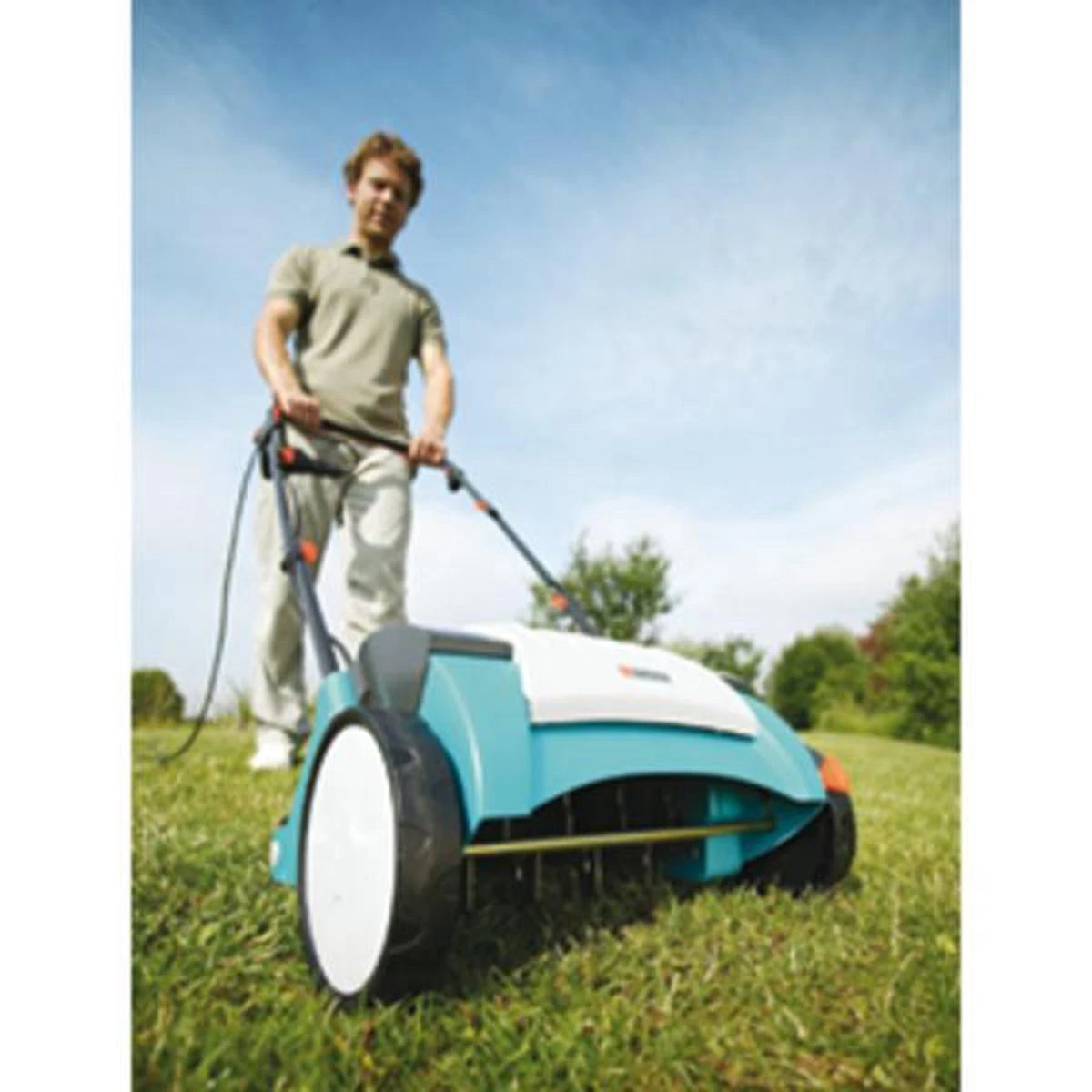 GARDENA EVC 1000 Verticuteermachine - Werkbreedte 30 Cm - Werkgebied 600m2 5 GARDENA EVC 1000 Verticuteermachine - Werkbreedte 30 Cm - Werkgebied 600m2 - Afbeelding 5