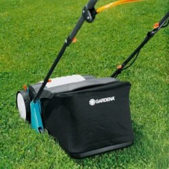GARDENA EVC 1000 Verticuteermachine - Werkbreedte 30 Cm - Werkgebied 600m2 21 GARDENA EVC 1000 Verticuteermachine - Werkbreedte 30 Cm - Werkgebied 600m2 -Gardena Verkoopwinkel 1200x1200 348