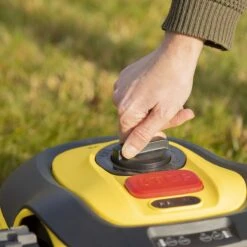 Powerplus POWXG6305 Robotmaaier - 18V - Voor Gazons Tot Ca. 500m² - Maaibreedte 180mm - Incl. Laadstation En Accessoires -Gardena Verkoopwinkel 1200x1200 397