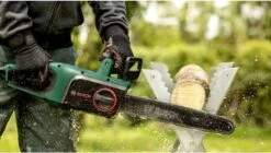 Bosch UniversalChain 35 Kettingzaag - 1800W - 350 Mm 6 Bosch UniversalChain 35 Kettingzaag - 1800W - 350 Mm -Gardena Verkoopwinkel 1200x681 4