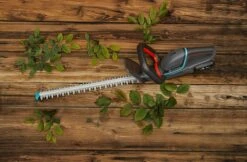 GARDENA - ComfortCut 50/18V-P4A Ready-To-Use Set - Heggenschaar -Gardena Verkoopwinkel 1200x789 2