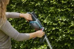 GARDENA - ComfortCut 50/18V-P4A Ready-To-Use Set - Heggenschaar -Gardena Verkoopwinkel 1200x799 113