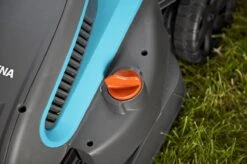 GARDENA - PowerMax™ 1200/32 0- Grasmaaier (gemotoriseerd) - Maaibreedte 32 Cm -Gardena Verkoopwinkel 1200x799 130