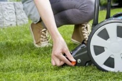 GARDENA Kooimesmaaier 330 Grasmaaier - Maaibreedte 33 Cm - Gazons Tot Ca. 150 M² -Gardena Verkoopwinkel 1200x799 152