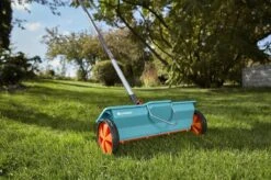 GARDENA Combisysteem Strooiwagen - 40 Cm Strooibreedte - Inhoud 3 Liter - Geschikt Voor 100m² -Gardena Verkoopwinkel 1200x799 153