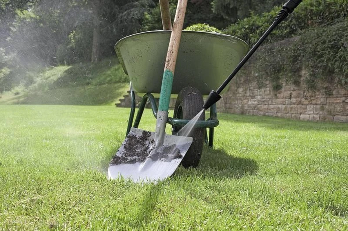 Kärcher K2 Universal Basic Hogedrukreiniger - 1400W - 110 Bar - 20 M²/h - Zonder Terrasreiniger 3 Kärcher K2 Universal Basic Hogedrukreiniger - 1400W - 110 Bar - 20 M²/h - Zonder Terrasreiniger - Afbeelding 3