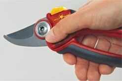 WOLF-Garten Snoeischaar "Premium Plus" RR 4000 - Max. Knipdiameter 22 Mm - Links- En Rechtshandige - Softinleg Handgreep - Snijhoek 30° - Voor Grote Handen - Vervangbare Messen 19 WOLF-Garten Snoeischaar "Premium Plus" RR 4000 - Max. Knipdiameter 22 Mm - Links- En Rechtshandige - Softinleg Handgreep - Snijhoek 30° - Voor Grote Handen - Vervangbare Messen -Gardena Verkoopwinkel 1200x800 103