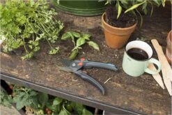 GARDENA - Comfort B/S-XL Bypass - Snoeischaar - Ø 24 Mm - 25 Jaar Garantie -Gardena Verkoopwinkel 1200x800 107