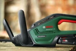 Bosch UniversalHedgeCut 18-50 Heggenschaar - Met 18 V Accu En Lader -Gardena Verkoopwinkel 1200x800 176