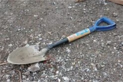 Silverline Mini Spade Met Ronde Kop En Houten Schacht - 70 Cm 10 Silverline Mini Spade Met Ronde Kop En Houten Schacht - 70 Cm -Gardena Verkoopwinkel 1200x803 2