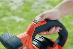 Black & Decker BLACK+DECKER BEBLV300SB-QS Bladblazer - 404 Km/u - 3000W - Zuig-/blaasfunctie - Gesnoerd -Gardena Verkoopwinkel 1200x808 1