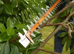 Black & Decker BLACK+DECKER BEHTS451-QS Heggenschaar - 550W - 60cm - Gesnoerd 11 Black & Decker BLACK+DECKER BEHTS451-QS Heggenschaar - 550W - 60cm - Gesnoerd -Gardena Verkoopwinkel 1200x878 1