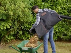 Black & Decker BLACK+DECKER BEBLV301 Bladblazer - Blaas En Zuigfunctie - Rugzak Als Opvangzak -Gardena Verkoopwinkel 1200x900 4