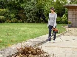 Black & Decker BLACK+DECKER BEBLV301 Bladblazer - Blaas En Zuigfunctie - Rugzak Als Opvangzak -Gardena Verkoopwinkel 1200x900 6