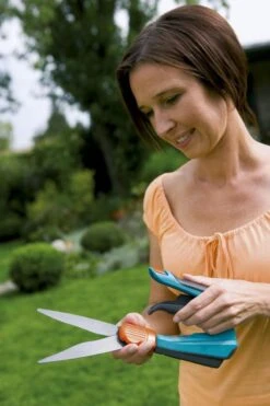 GARDENA - Comfort Plus - Draaibaar - Grasschaar - 120 Mm Maaibreedte 15 GARDENA - Comfort Plus - Draaibaar - Grasschaar - 120 Mm Maaibreedte -Gardena Verkoopwinkel 799x1200 42