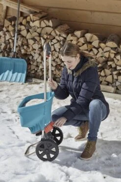 GARDENA Strooiwagen XL Strooikar - 800m2 - 18 Liter 14 GARDENA Strooiwagen XL Strooikar - 800m2 - 18 Liter -Gardena Verkoopwinkel 799x1200 58