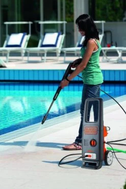 Black & Decker BLACK+DECKER Hogedrukreiniger BXPW1600PE - 1600 Watt - 125 Bar - 420 L/u - Verrijdbaar -Gardena Verkoopwinkel 799x1200 6