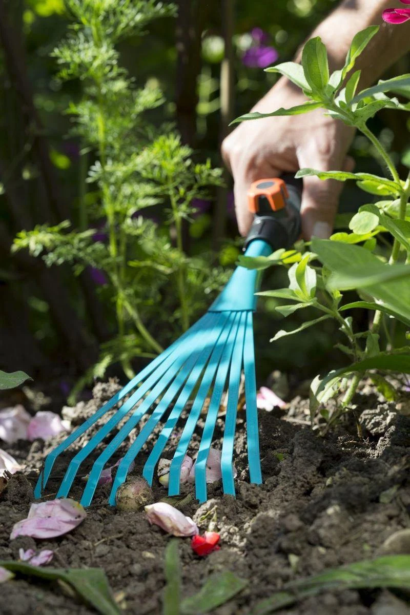 GARDENA Combisystem Bladharkje - Werkbreedte 12 Cm - 25 Jaar Garantie 5 GARDENA Combisystem Bladharkje - Werkbreedte 12 Cm - 25 Jaar Garantie - Afbeelding 5