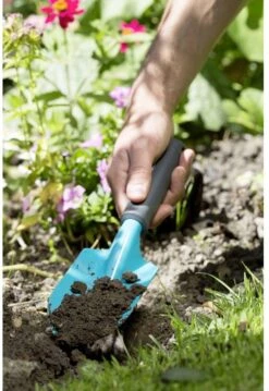 GARDENA Tuinschepje Breed - Werkbreedte 8cm - 25 Jaar Garantie 14 GARDENA Tuinschepje Breed - Werkbreedte 8cm - 25 Jaar Garantie -Gardena Verkoopwinkel 825x1200 16