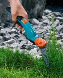 GARDENA Classic Grasschaar - Draaibaar 360° -Gardena Verkoopwinkel 977x1200